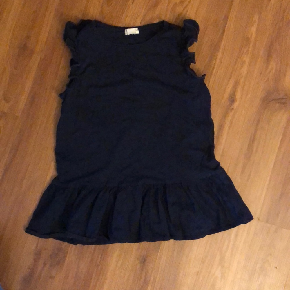 Ruffled sleeves